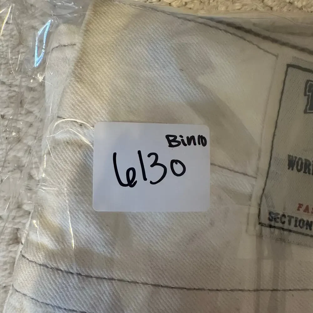 TRUE RELIGION Men's Ricky Straight Jean Size 34 In White